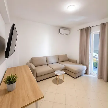 Eda's Apartment